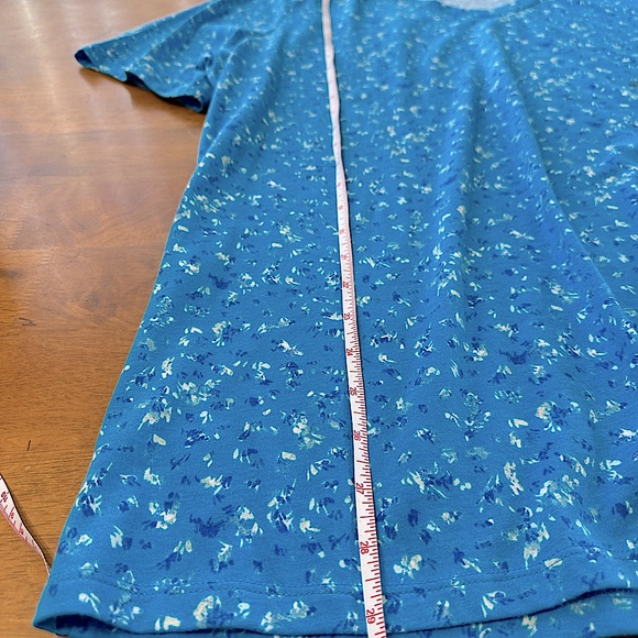 Lane Bryant blue v-neck tee -18/20 - Picture 7 of 7